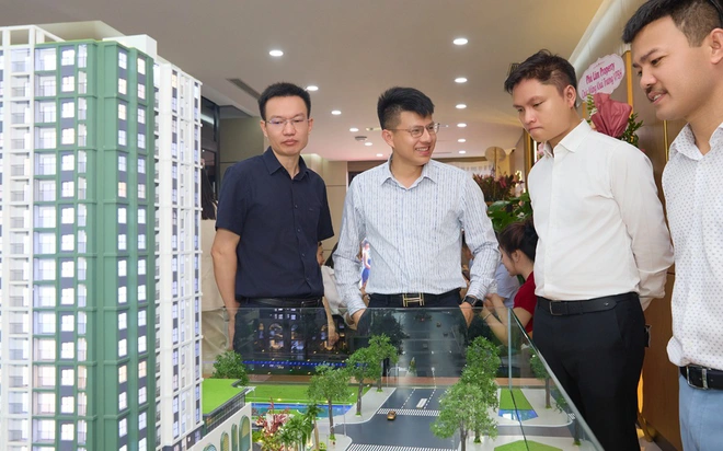 Chào tất cả mọi người!